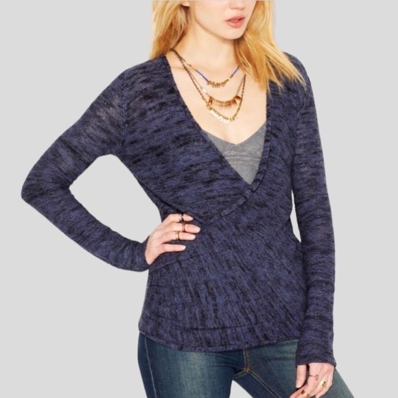 🎈 Free People Gotham Heathered Navy Faux Crossover Sweater Size Small - Picture 2 of 8